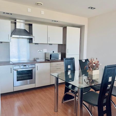 Modern Two Bedroom Apartments Edinburgh Dış mekan fotoğraf