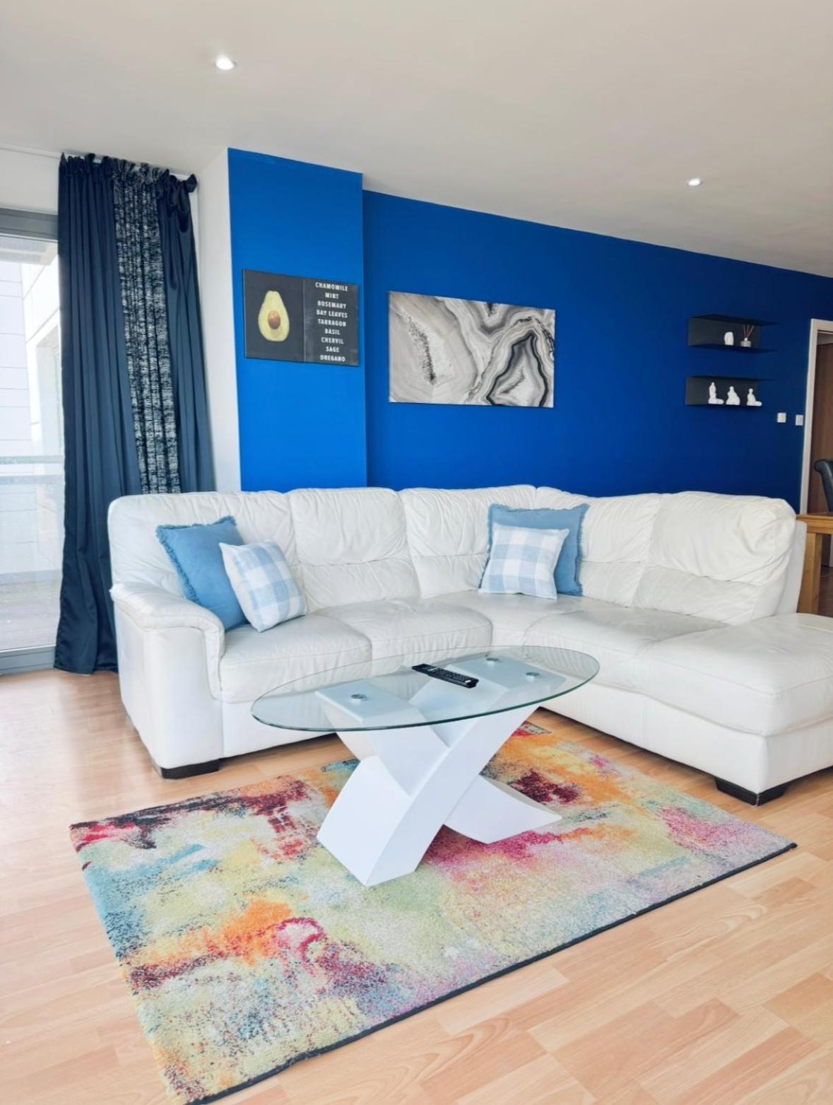 Modern Two Bedroom Apartments Edinburgh Dış mekan fotoğraf