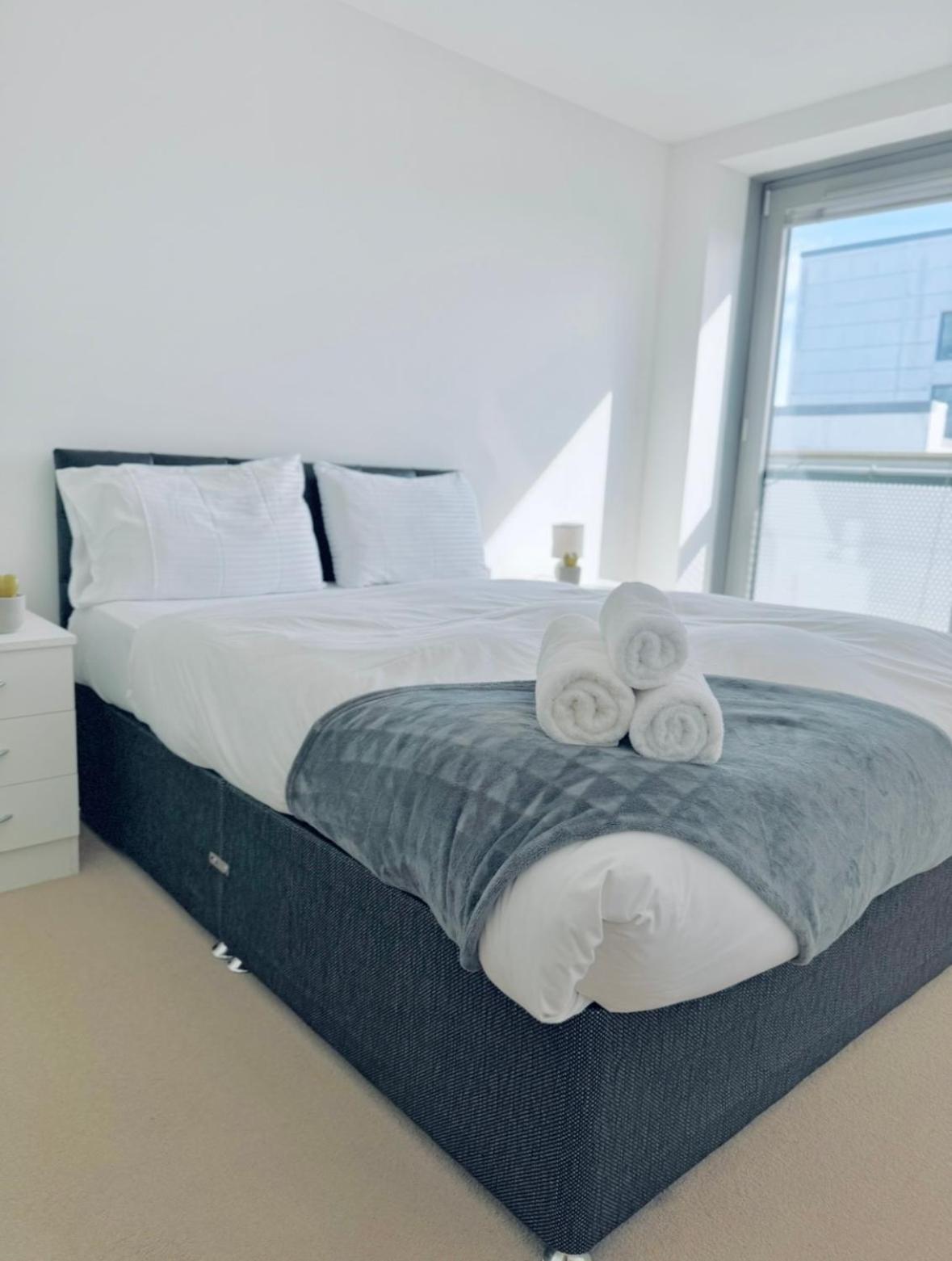 Modern Two Bedroom Apartments Edinburgh Dış mekan fotoğraf