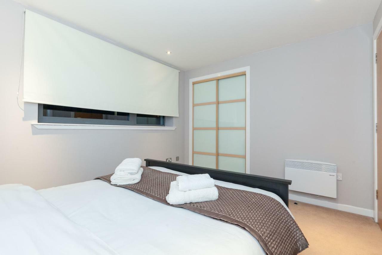 Modern Two Bedroom Apartments Edinburgh Dış mekan fotoğraf